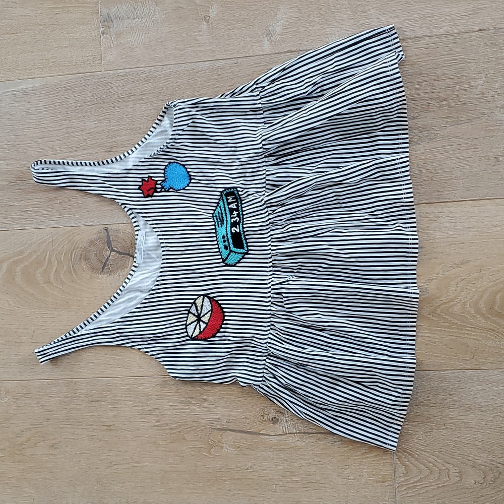 Zara women's flowy tank top with embroidered patches. Size L